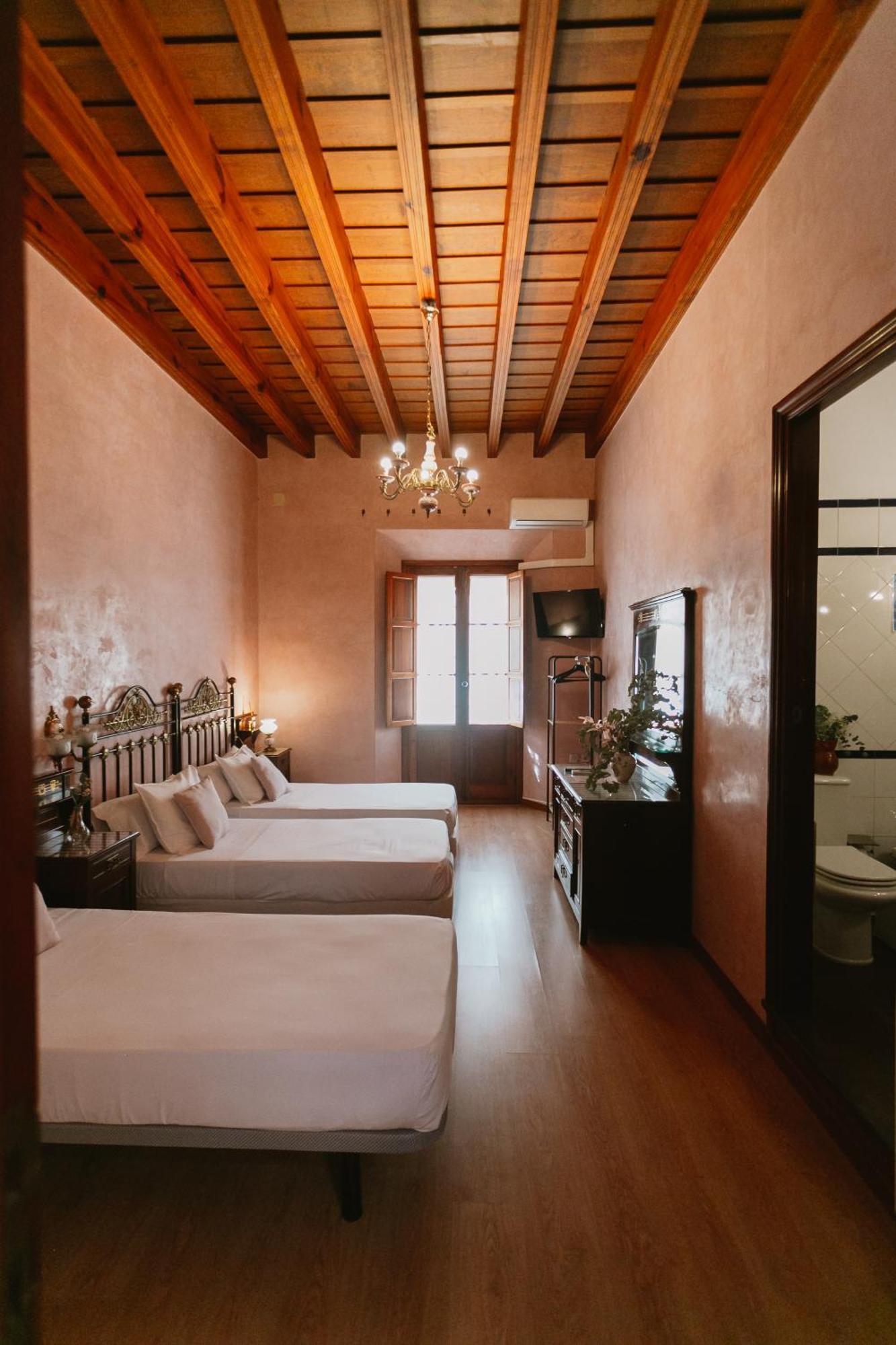 Komodo Casa Maravillas Rooms Séville Extérieur photo