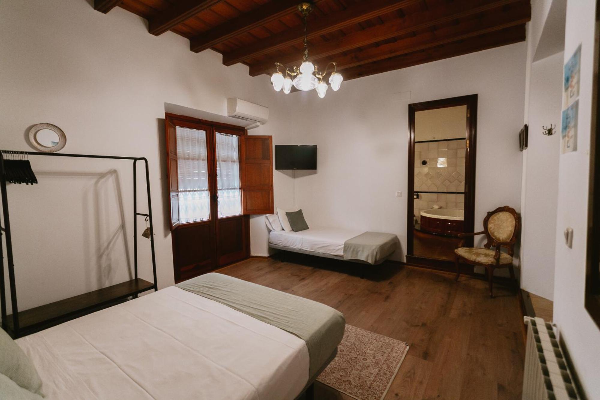 Komodo Casa Maravillas Rooms Séville Extérieur photo